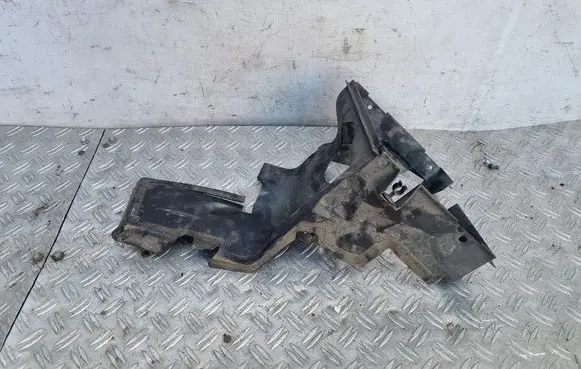 Audi A8 S8 D3 4E Intercooler air channel guide 4E0117335D