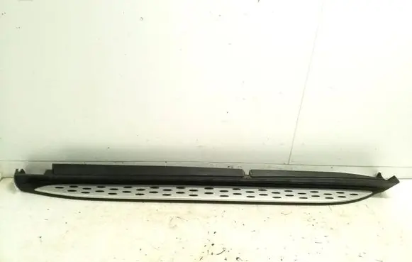Mercedes-Benz GLS X166 Sill A1666980025