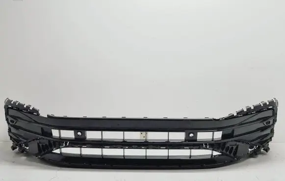 Front bumper lip
