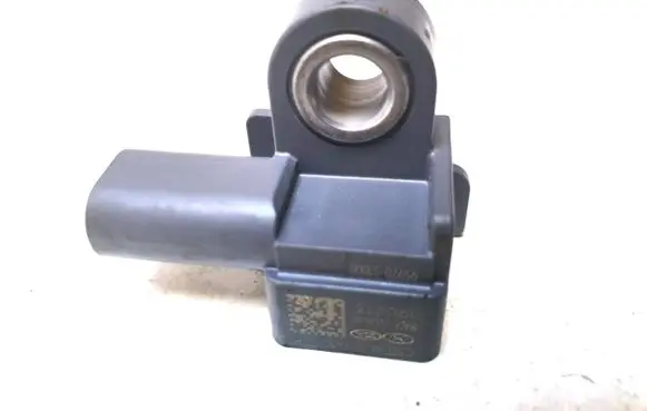 Hyundai Santa Fe Airbag deployment crash/impact sensor 95920S1000