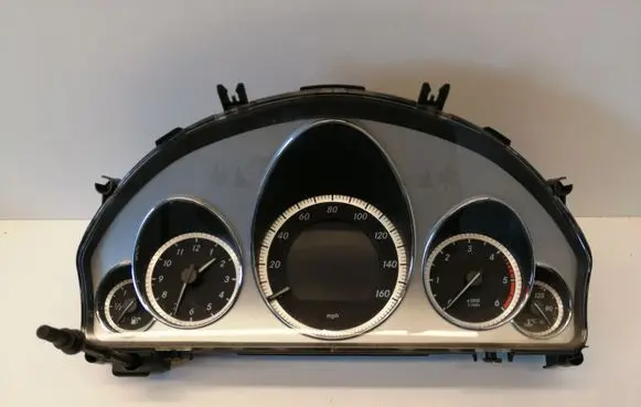 Mercedes-Benz E W212 Speedometer (instrument cluster) A2129001508