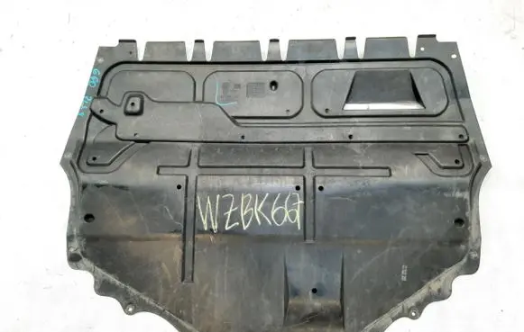 Audi A1 Engine splash shield/under tray 6C0825235A