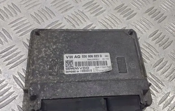 Skoda Fabia Mk1 (6Y) Engine control unit/module ECU 03E906023D