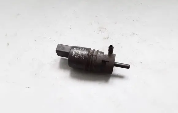 Skoda Superb B6 (3T) Windscreen/windshield washer pump 1K5955651 3122785