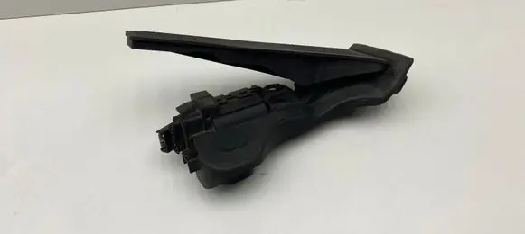 Volkswagen PASSAT B6 Accelerator throttle pedal 1K1721503L