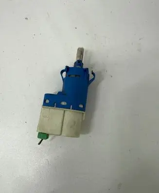 Ford Focus C-MAX Brake pedal sensor switch