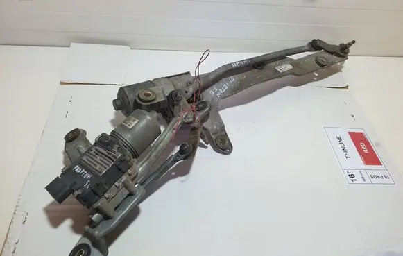 Volkswagen Phaeton Front wiper linkage and motor 3398009780 3D1955602 0390241704