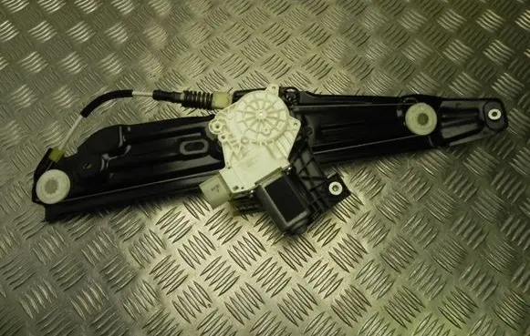 BMW 4 F32 F33 Rear door window regulator with motor 7208018 T1116