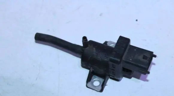 Fiat Doblo Vacuum valve 55204916