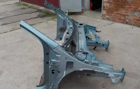 Front quarter panel