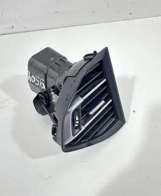 Peugeot 308 Dash center air vent grill 96782701
