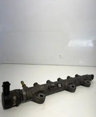 Fuel main line pipe