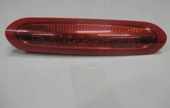 KIA Carens III Third/center stoplight 09518422