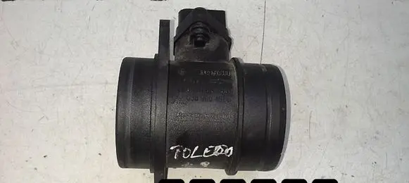 Seat Toledo II (1M) Mass air flow meter 038906461b