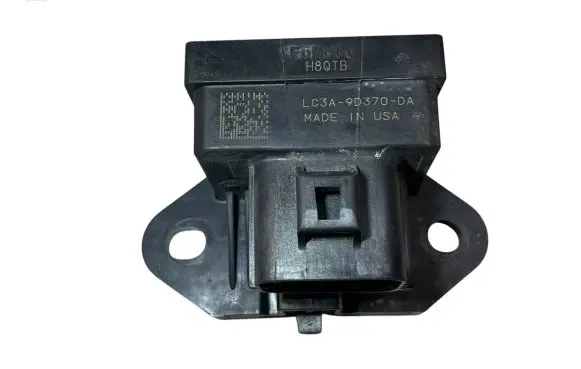 Ford Edge II Fuel pump relay LC3A9D370 LC3A9D370DA H8QTB