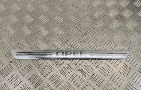 Opel Zafira C Front sill trim cover