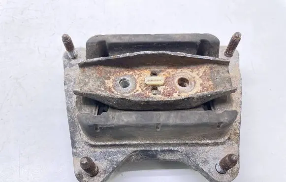 Audi A6 S6 C6 4F Engine mount bracket NH1040F1