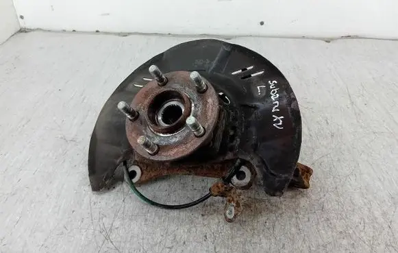 Subaru XV I Front wheel hub spindle knuckle