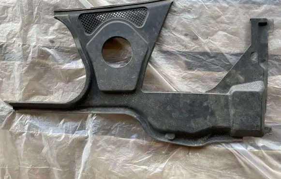 Audi A8 S8 D3 4E Wiper trim 4e1819447