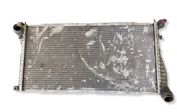 BMW 5 E39 Coolant radiator 22473459