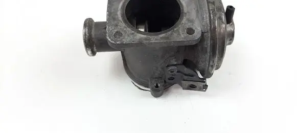 BMW 3 E90 E91 EGR valve 7804351 M4030