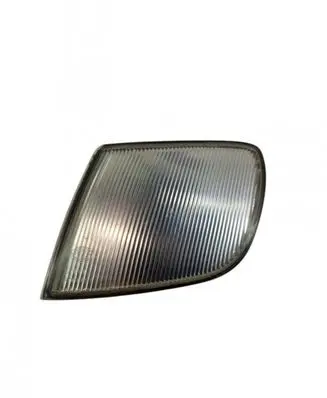 Volkswagen PASSAT B4 Front reflector 3A0941067