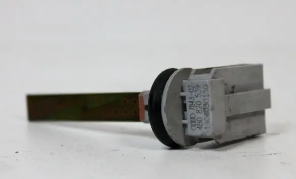 Audi A4 S4 B6 8E 8H Oil temperature sensor 4B0820539