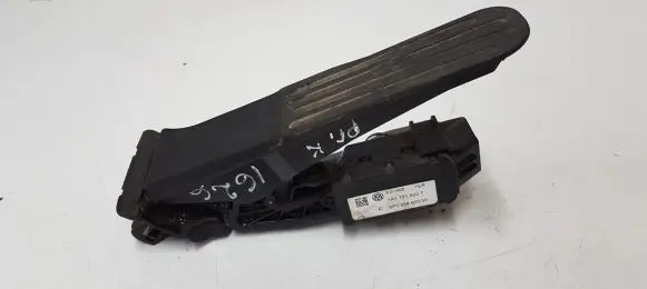Volkswagen Golf VI Accelerator throttle pedal 1K1721503T