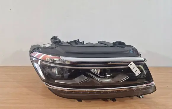 Volkswagen Tiguan Headlight/headlamp 5NB941082D 030110123608