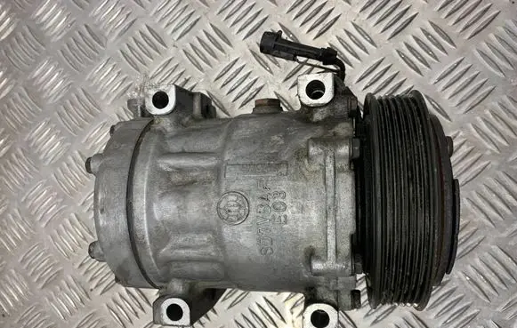 Alfa Romeo 147 Air conditioning (A/C) compressor (pump) 60653652 SD7V16 0357105160
