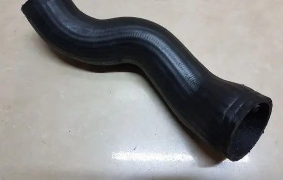 Volvo S60 Intercooler hose/pipe