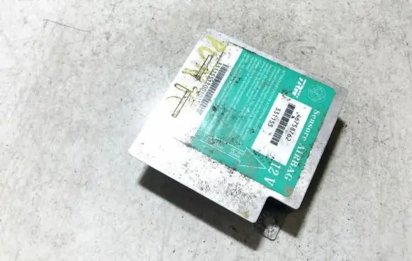 Fiat Punto (188) Airbag control unit/module 46758762 331155