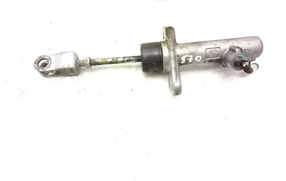 Chevrolet Tacuma Clutch master cylinder
