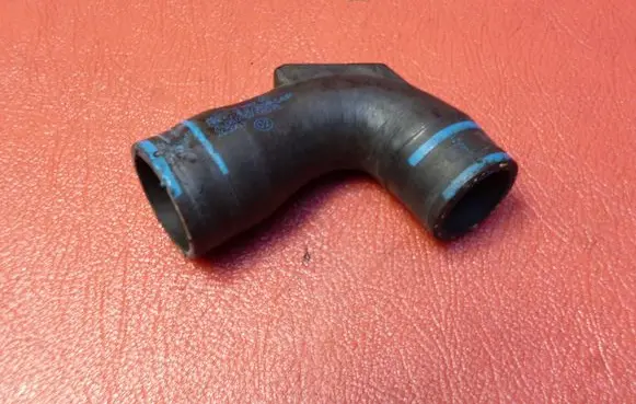 Mercedes-Benz C W204 Engine coolant pipe/hose A6512031482
