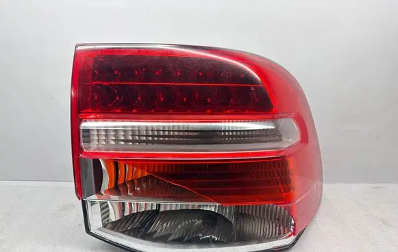 Porsche Cayenne (9PA) Rear/tail lights 7L5945208 00928302