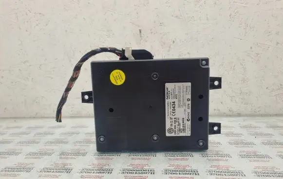 Volkswagen PASSAT B6 Bluetooth control unit module 1K8035730B
