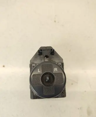 Hyundai Tucson JM Wing mirror switch