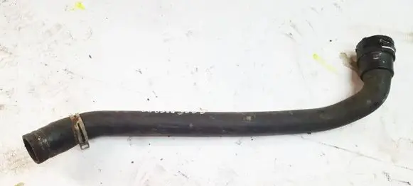 Volvo V70 Engine coolant pipe/hose
