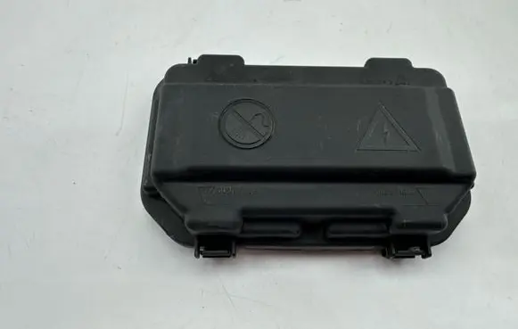 BMW 1 F20 F21 Fuse box cover 9224872