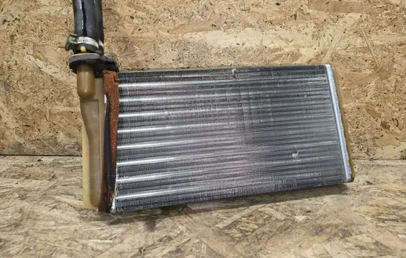 Maserati Coupe Heater blower radiator B837