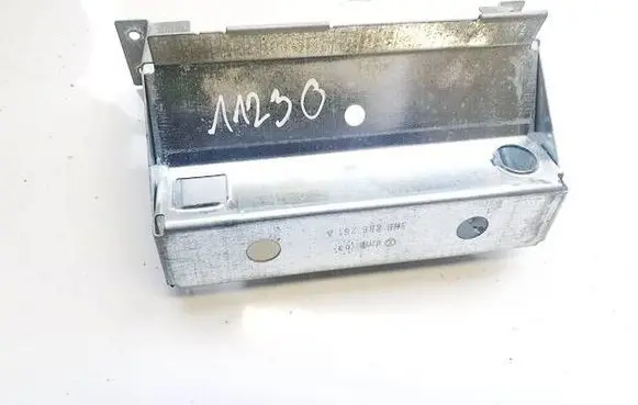 Skoda Superb B5 (3U) Other exterior part 3B0886261A