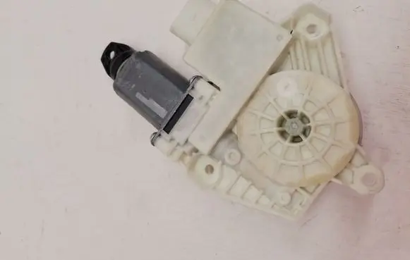 BMW 5 G30 G31 Rear door window regulator motor 7455084