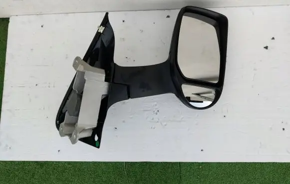 Mitsubishi Colt Headlight/headlamp mounting bracket 17682gvygax