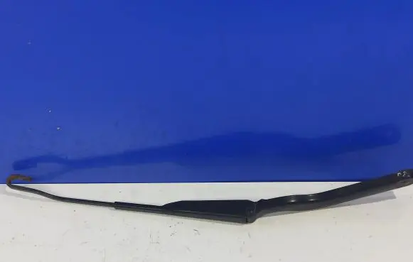 Windshield/front glass wiper blade