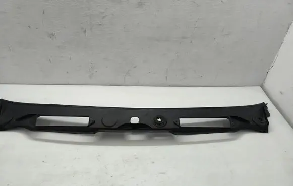 BMW 1 E81 E87 Wiper trim 677210