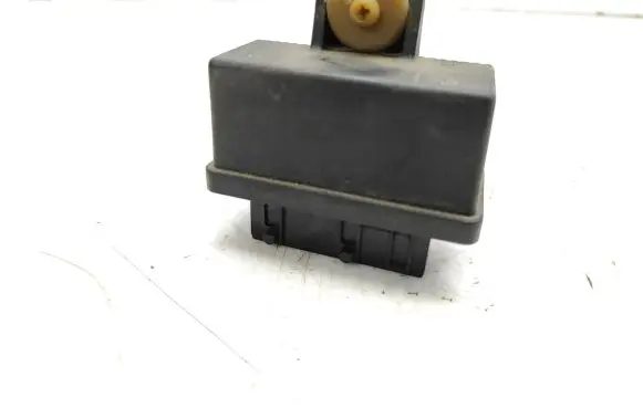 Citroen C2 Fuel pump relay 240107