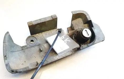 Opel Zafira A Front door lock (next to the handle) l770