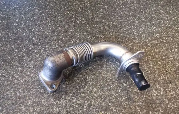 Hyundai Santa Fe EGR valve line/pipe/hose