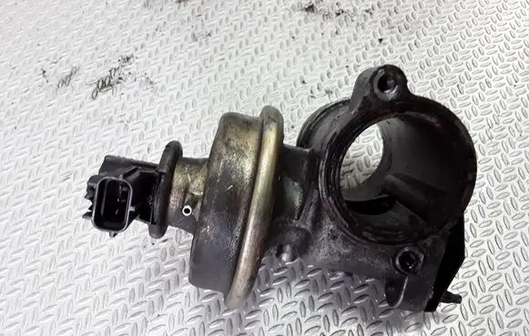 Jaguar X-Type EGR valve 074C05P