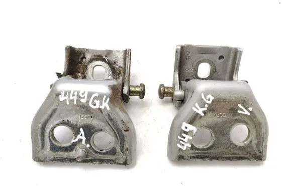 Rear door hinge set